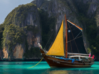 Bootsausflüge und Segeltouren um Phuket